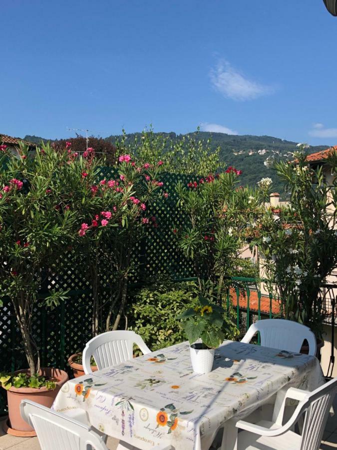 La Terrazza Degli Oleandri Apartment